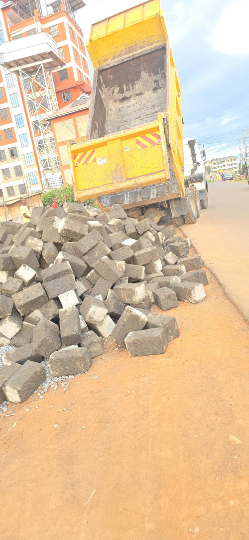 MACHINE CUT STONES